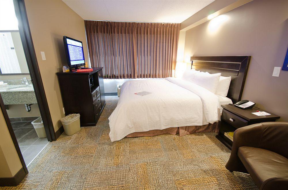 Express By Canad Inns Winnipeg Exterior foto