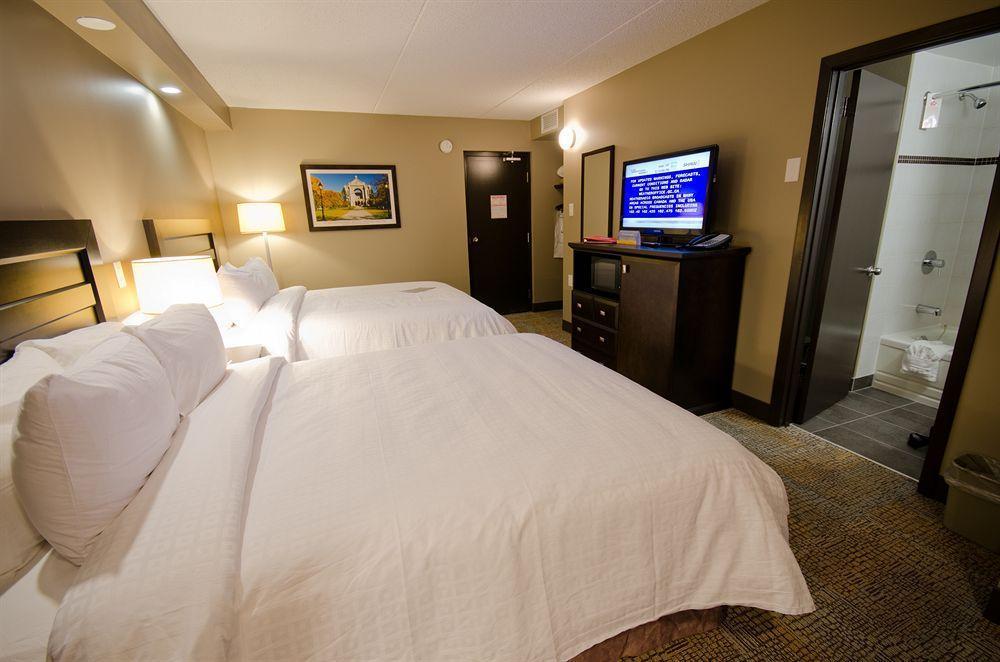 Express By Canad Inns Winnipeg Exterior foto